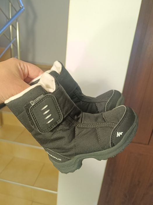 Два чифта ботуши за момче