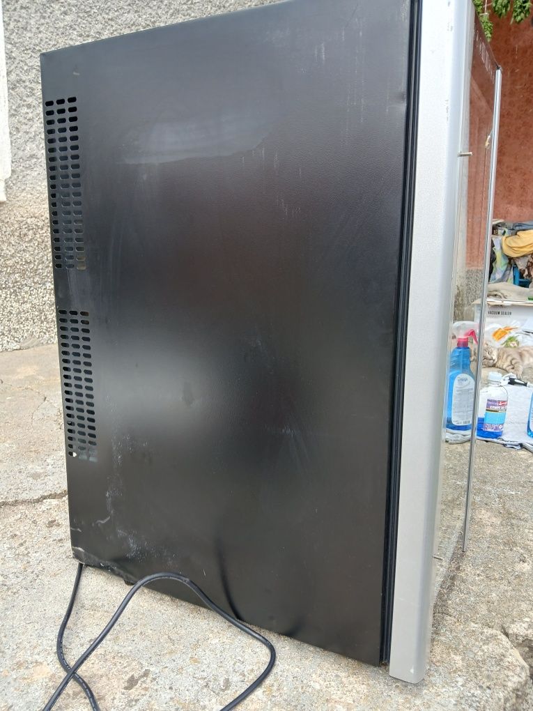 Хладилни чанти 12v и 220 v употреба и нови