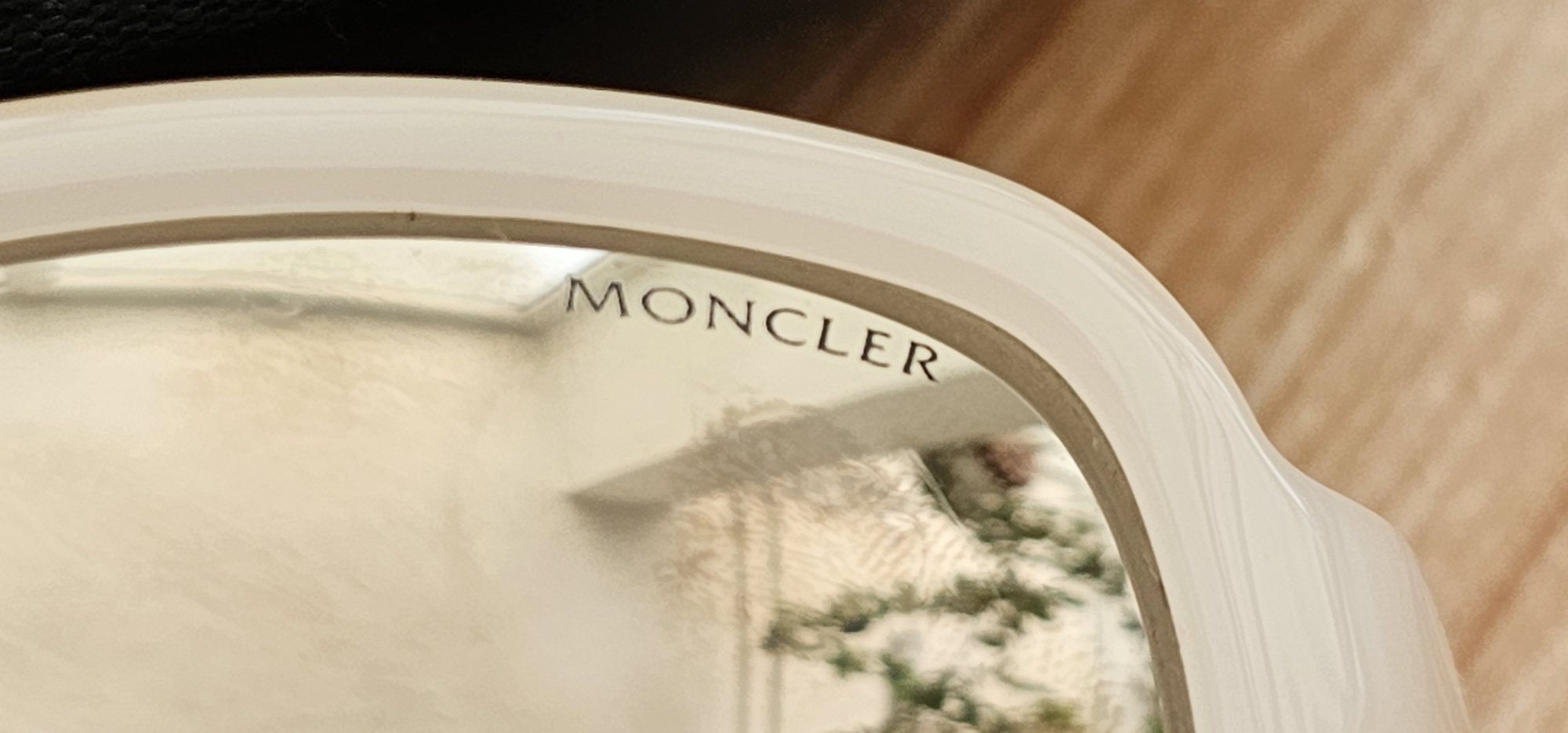 Оригинални очила moncler