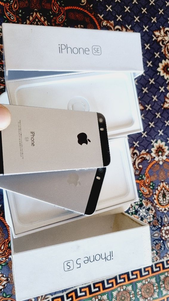 Telefon Apple 5 S va Apple 5 se