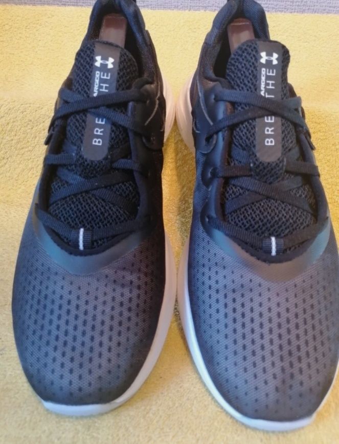 Маратонки Under Armour Charged Breathe
