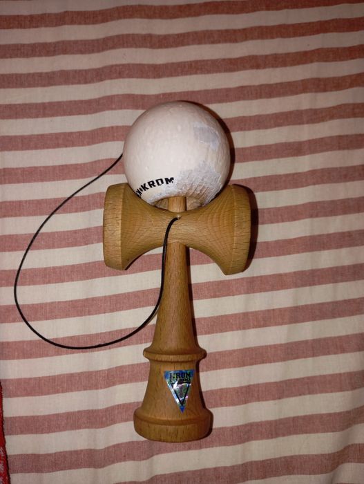 Kendama krom pop rubber