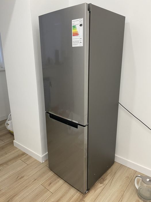 Продам холодильник Samsung