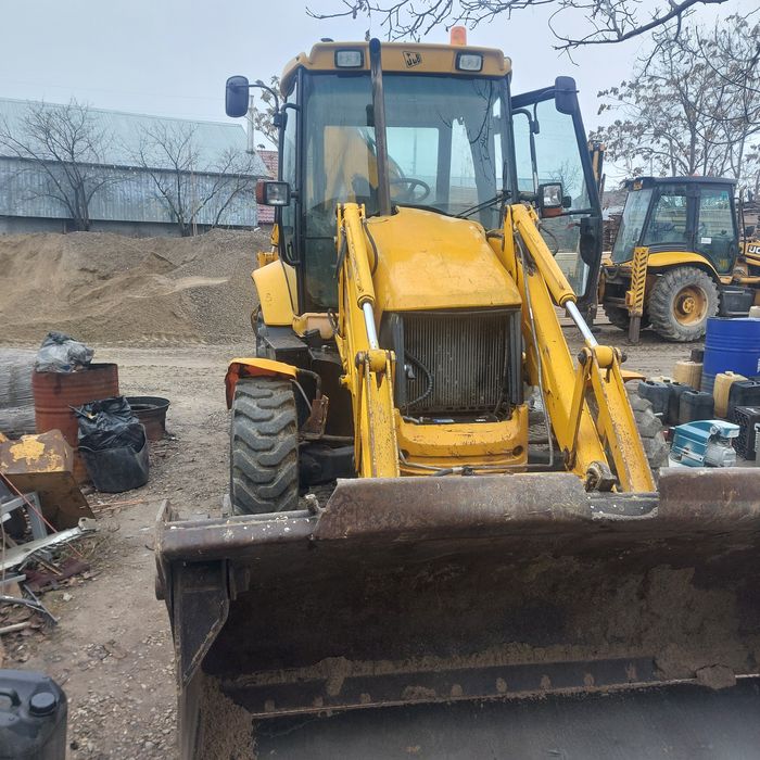 Buldoexcavator JCB 3CX/4CX, MAN basculabil