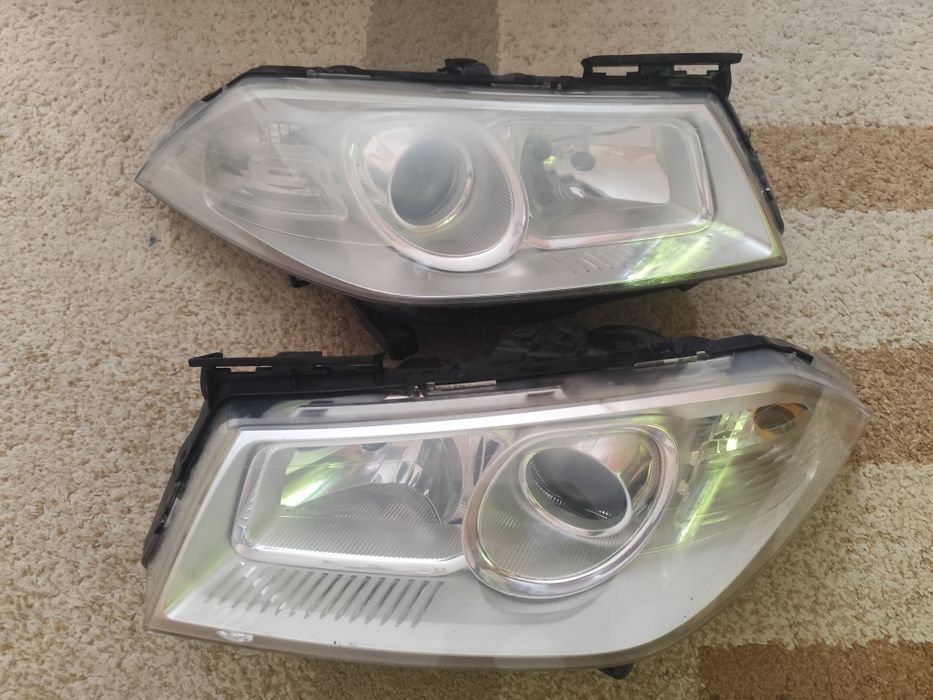 Faruri Renault Megane 2