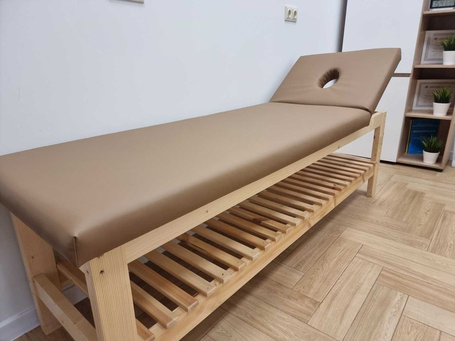 Дървена кушетка за физиотерапия, рехабилитация, масаж, прегледи