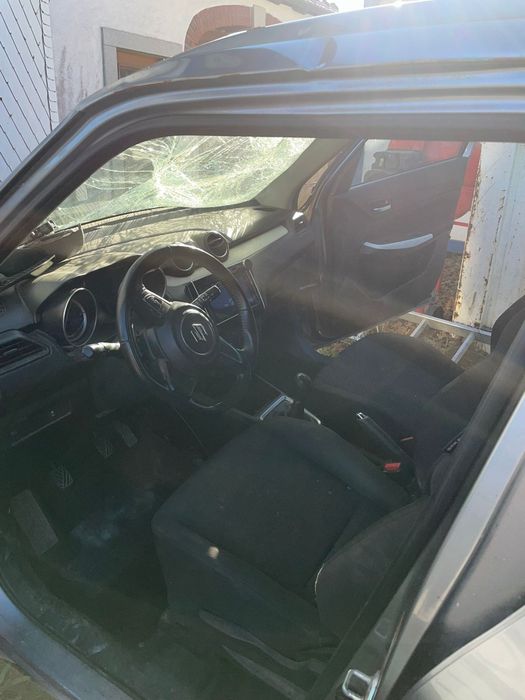 Suzuki Swift 2018 1.3i  4x4 AVARIAT