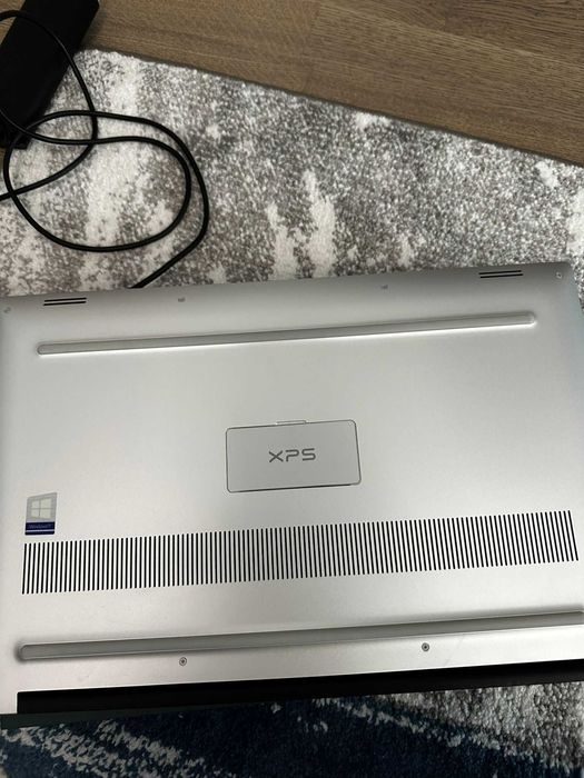 Laptops DELL XPS 15 7590,  i7-9750H, 32 GB RAM, 1 TB SSD, Touch, 3 buc