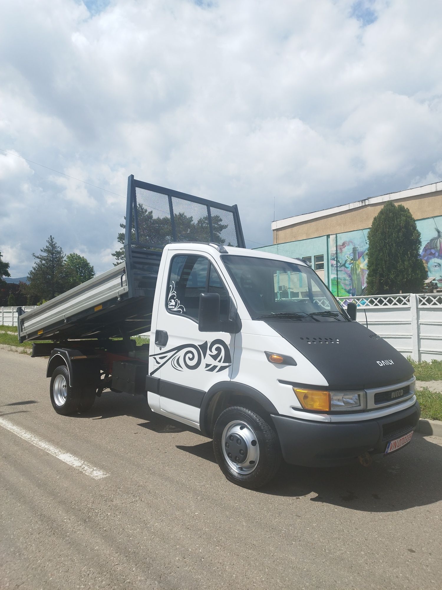 Iveco Daily 35c13 basculabil