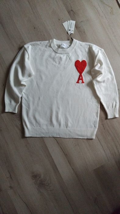 Pulover alb gros cu inimă roșie, model unisex, mărime L