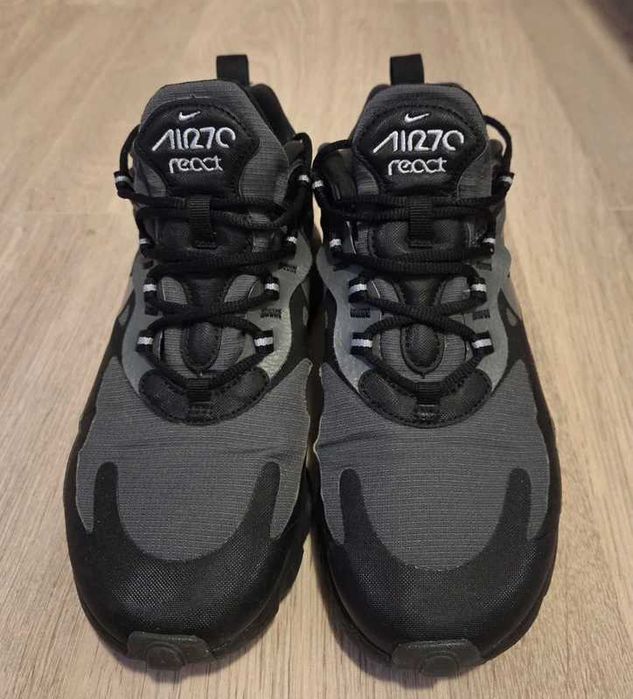 Adidasi Nike Air70 React