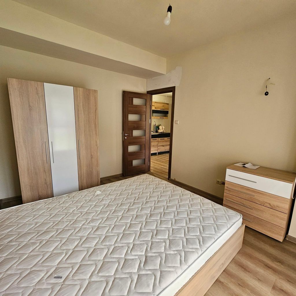 Продава се Двустаен апартамент в Разлог - 65 кв.м за 1047 €/кв.м - Снимка #7