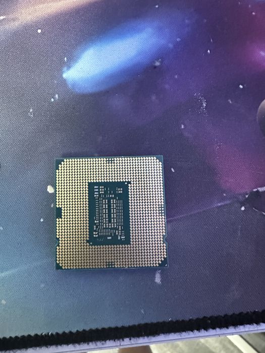Vand procesor intel i5 10400f perfect functional