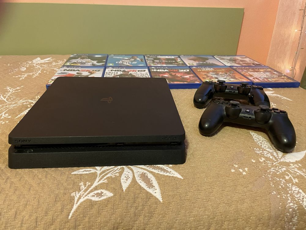 SONY PlayStation 4 SLIM + 10 ИГРИ