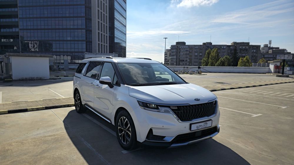 Kia Carnival Carnival Noblesse Diesel 2.2L, 9 locuri