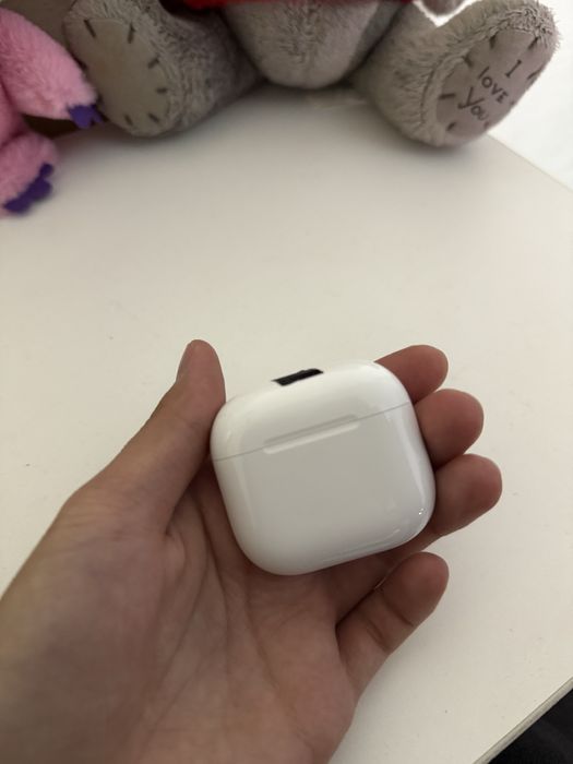 AirPods 4   Отличная состаяния