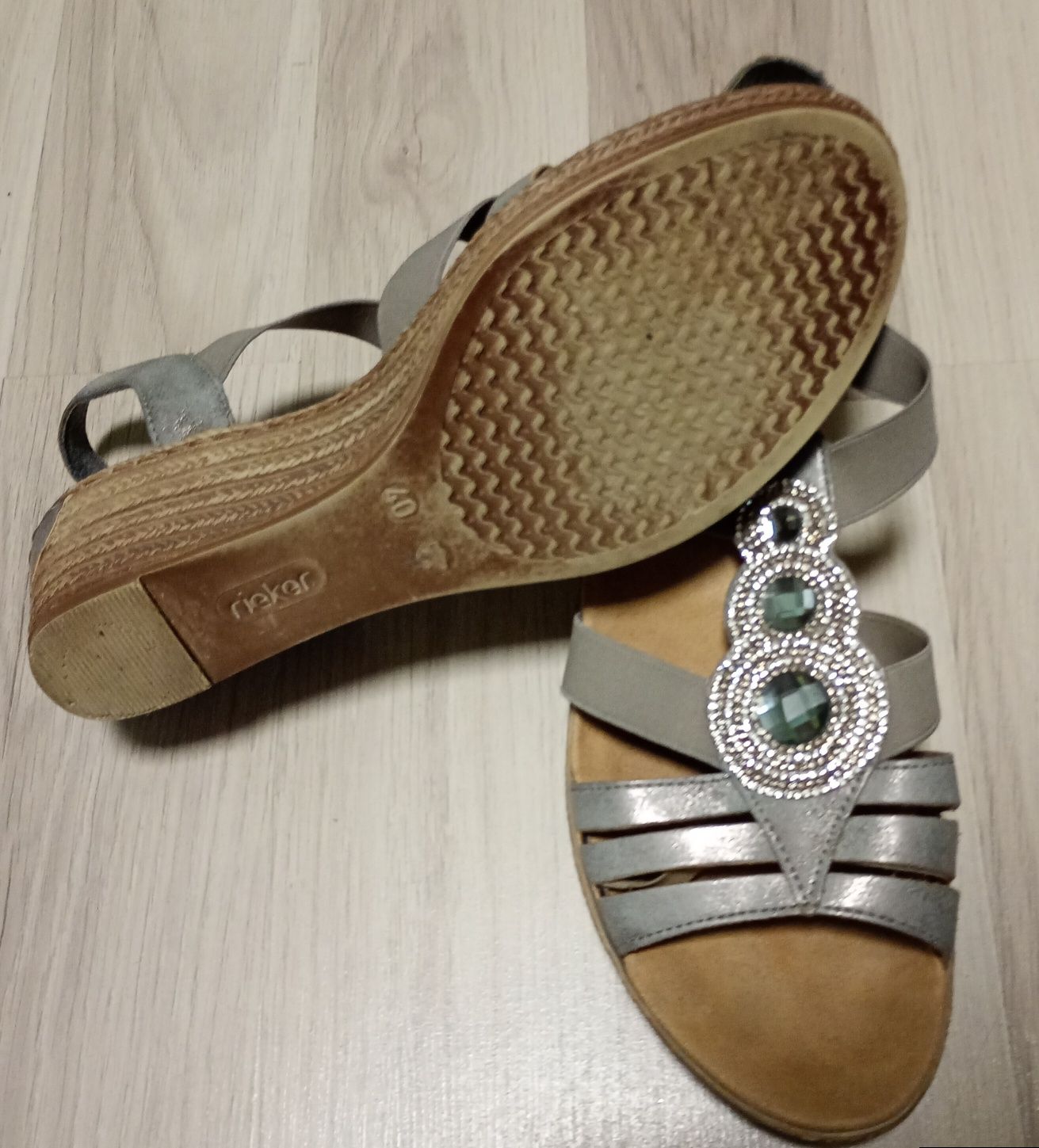 Sandale din piele