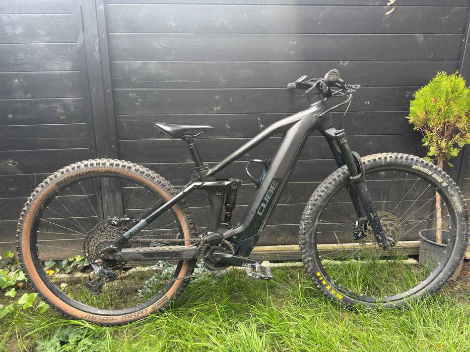 Bicicleta electrica Cube Stereo Hybrid 140 HPC Race 625