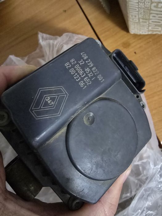Продам дроссель от Дастера