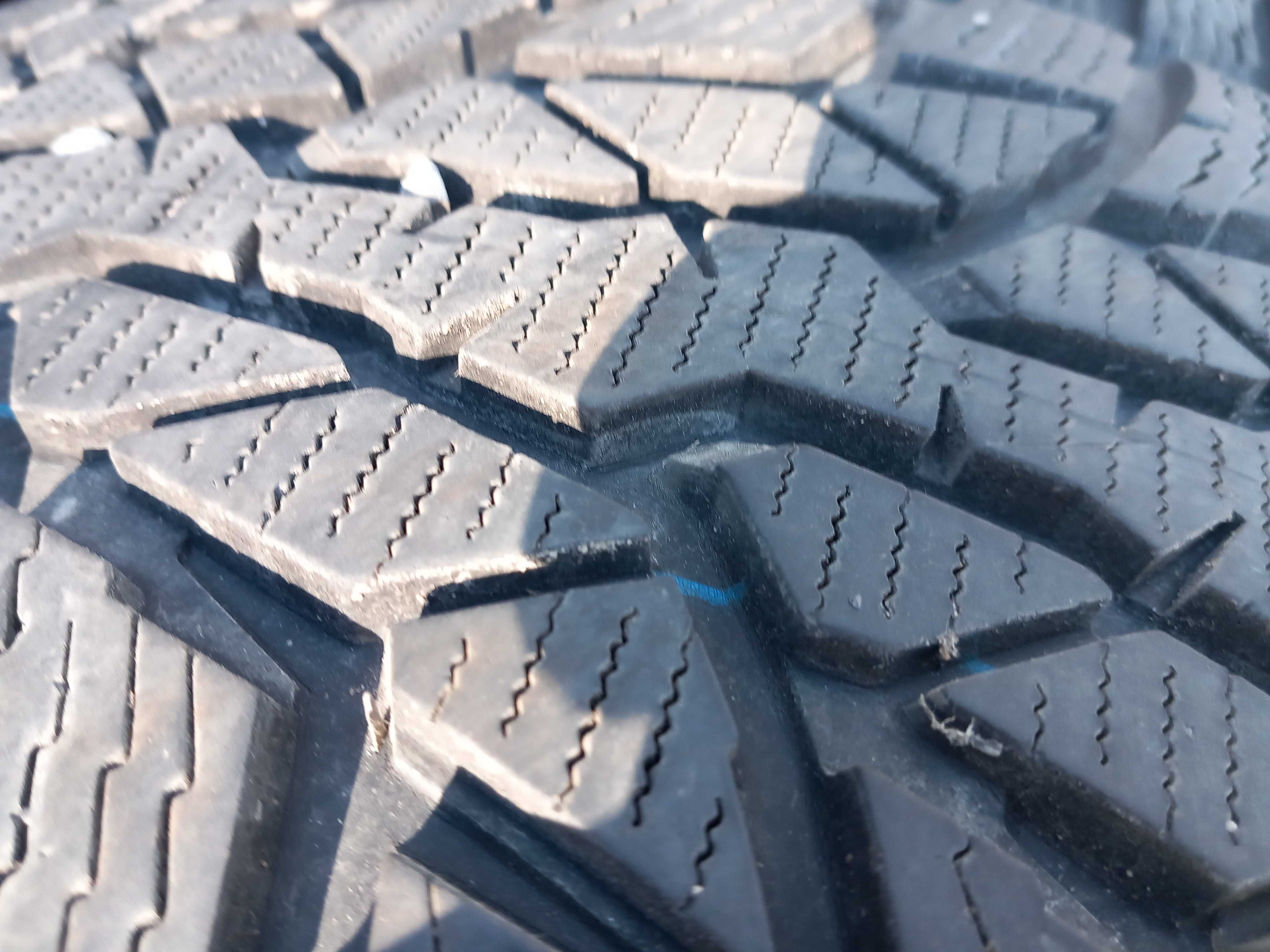 225/55 R16 99H XL Nokian