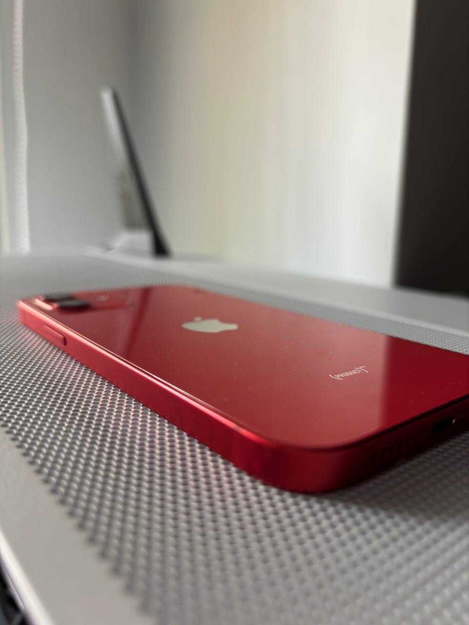 iPhone 12 red 128