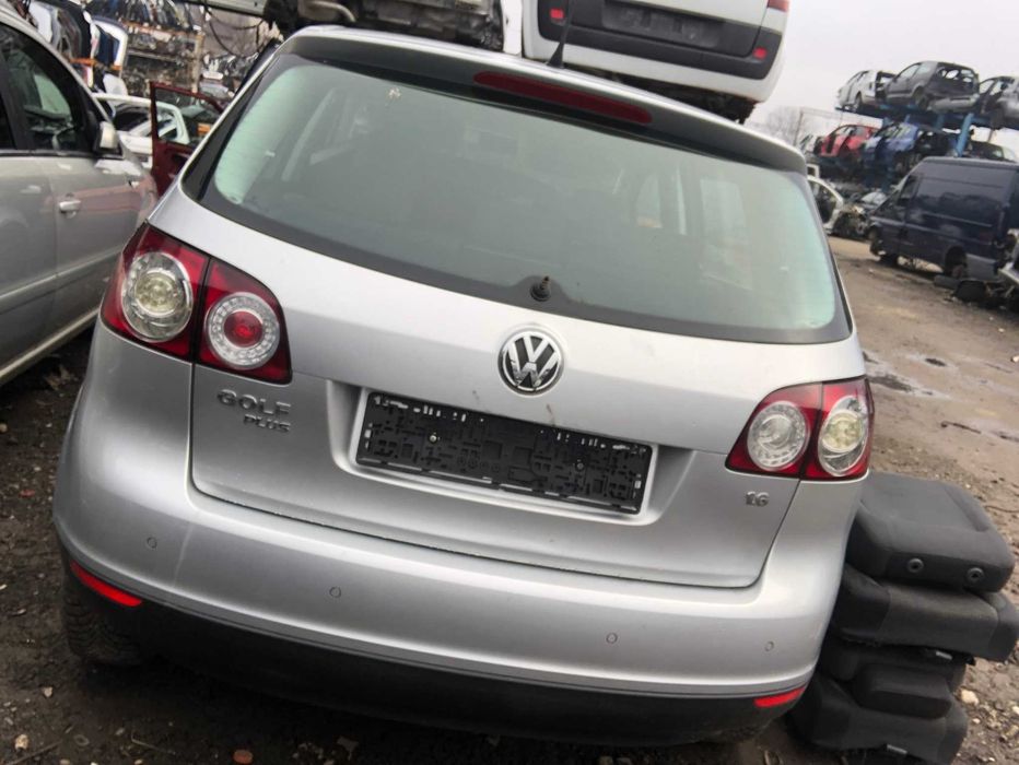 Dezmembrez Volkswagen Golf 5 Plus 1.6 B an 2007 cod motor BSE