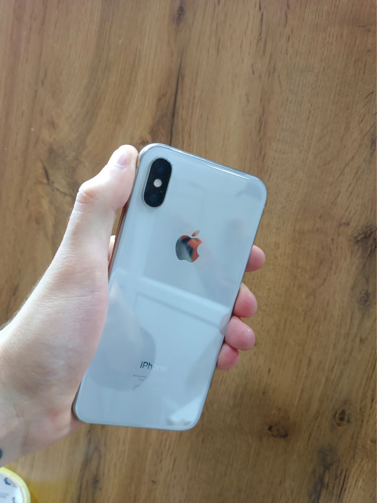 Айфон X продам в идеальном состаяние