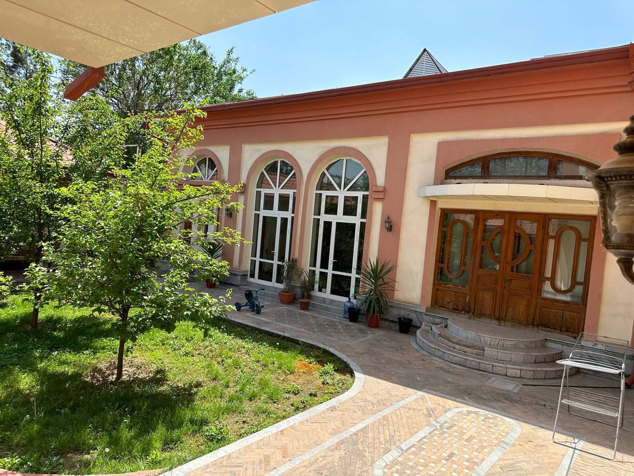 Феруза, Греческий Городок 6,8 соток 11 комнат