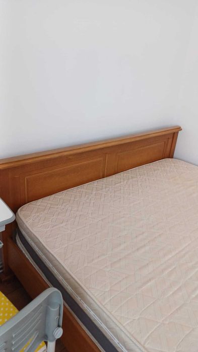 Mobilier de dormitor + mobilă living – Second Hand