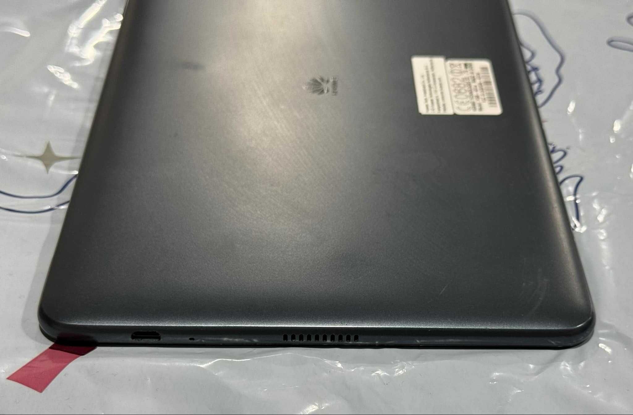 таблет Huawei 16/2гб