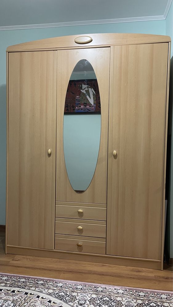 Продается шкаф