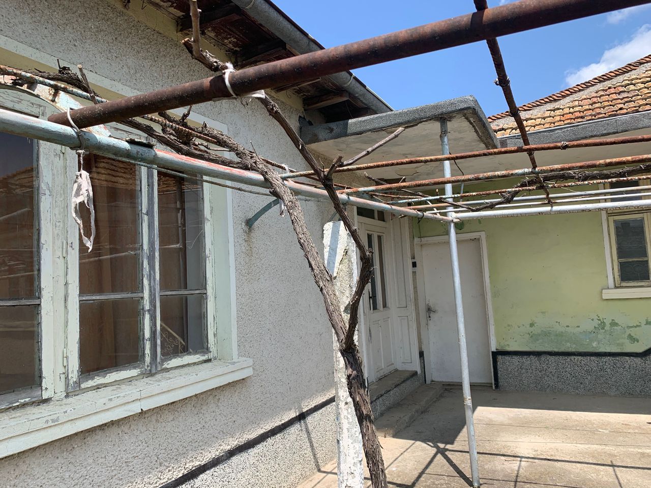 Продава се Къща в с. Брестак, Област Варна - 90 кв.м за 578 €/кв.м - Снимка #2