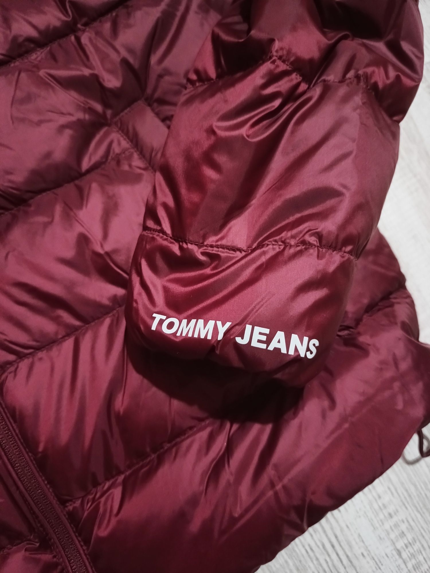 Geacă Tommy Hilfiger cu puf