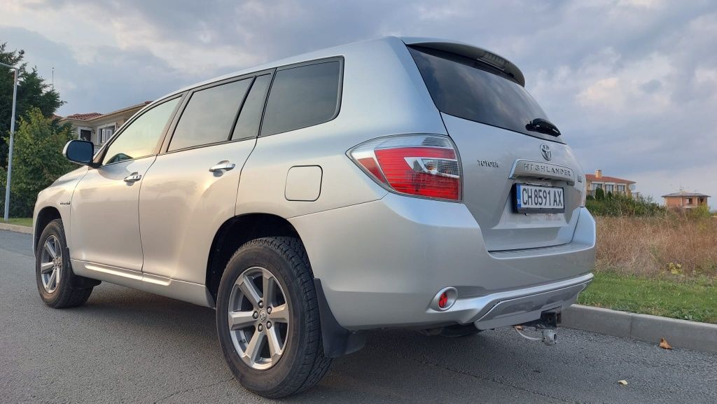 Toyota highlander 3.3 hybrid 272hp