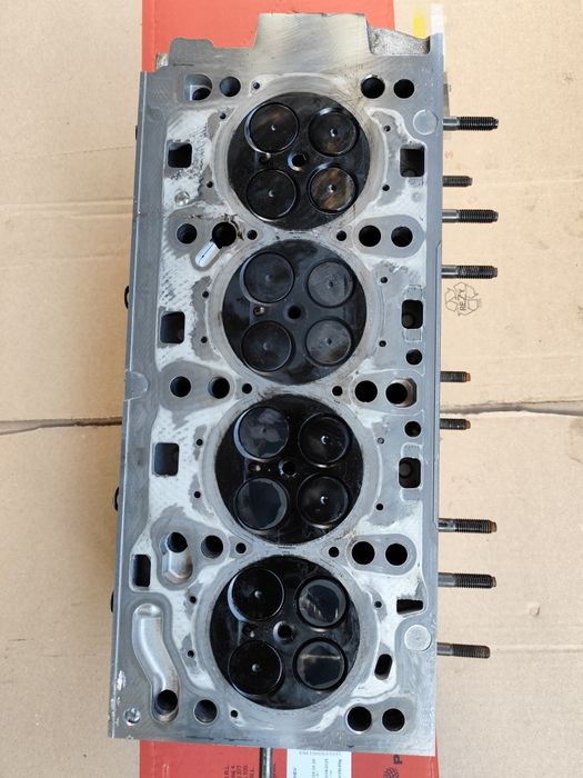 Глава / двигател А4 B9 2.0 TDI 2020година DEZ