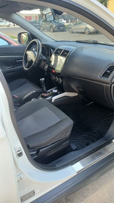 Vând Mitsubishi ASX 1.8 150 CP 2011