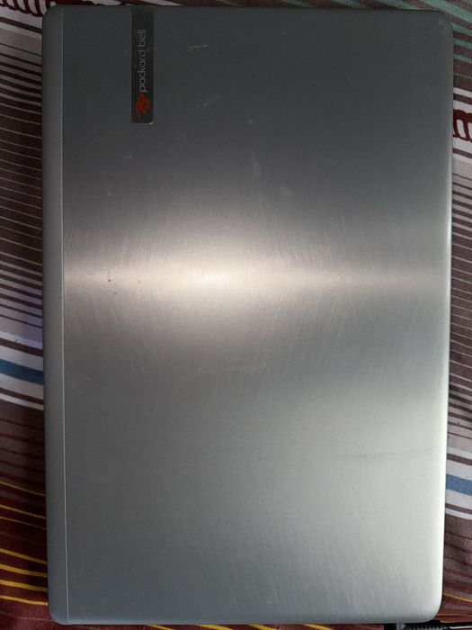 packard bell. Model P5LOS0