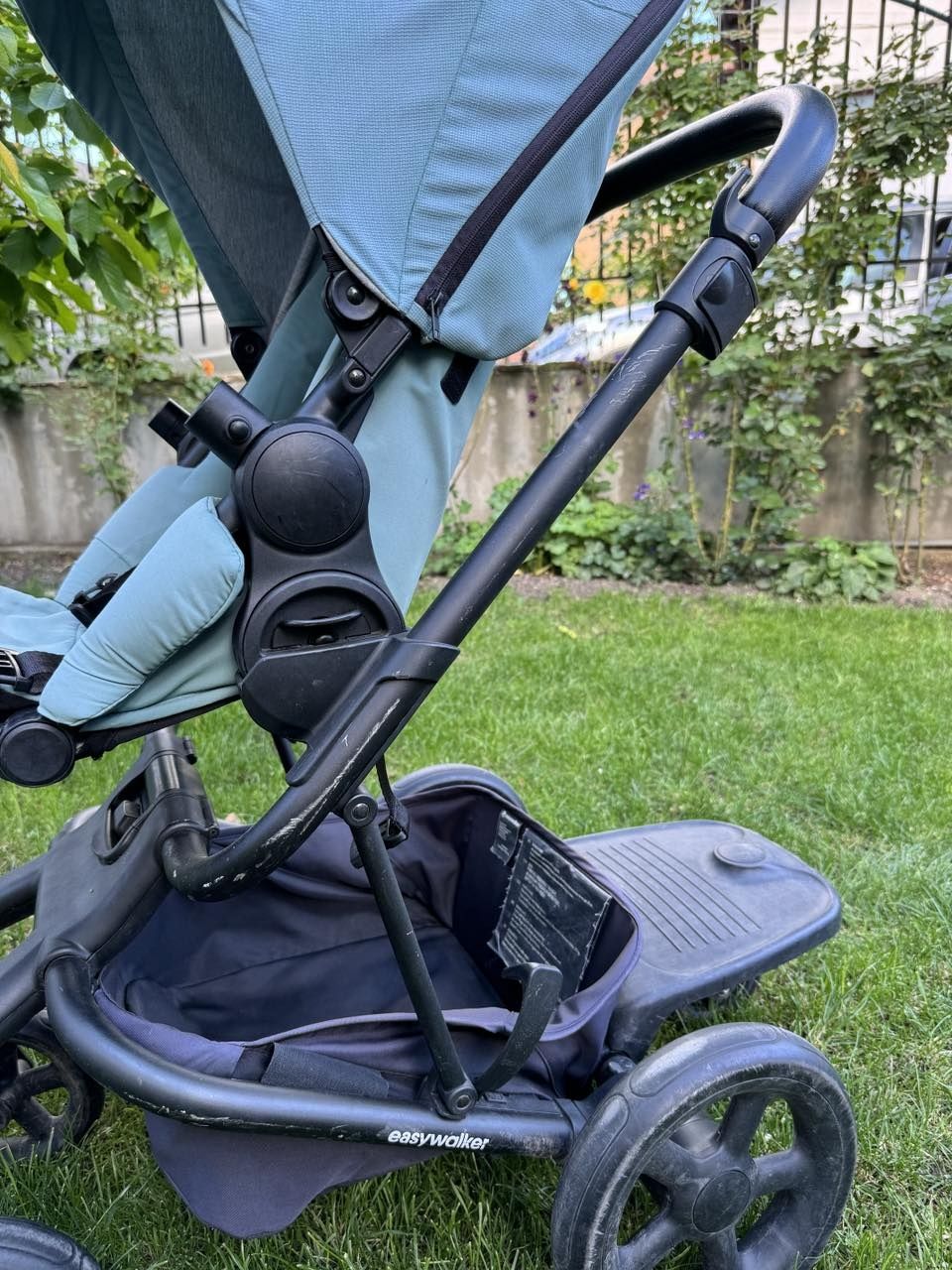 Продавам количка Easy Walker Harvey 2
