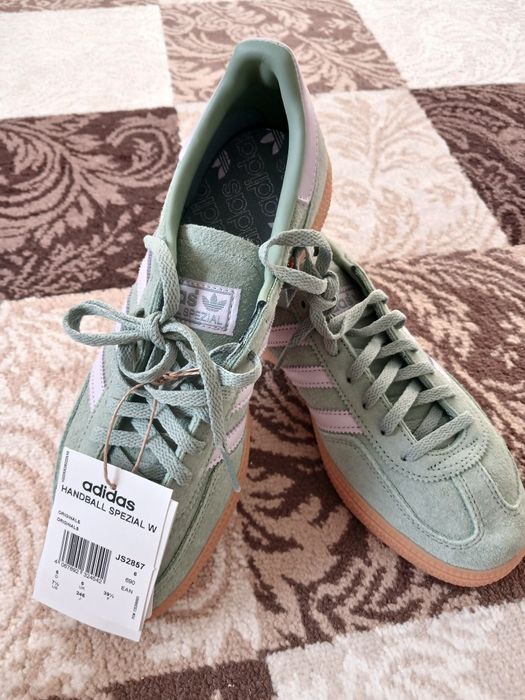 KRASOVKI ADIDAS BREND. Привезли из Кореи супер качество