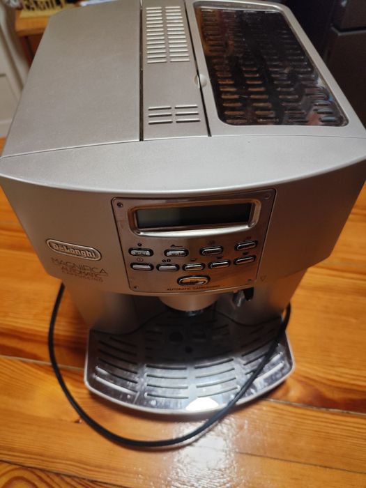 Espressor automat DeLonghi