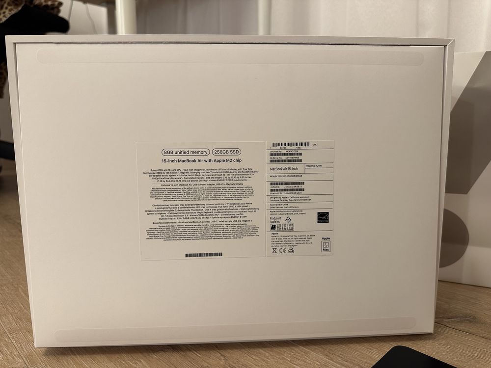 Macbook Air M2 15” | 256GB SSD | 8GB RAM
