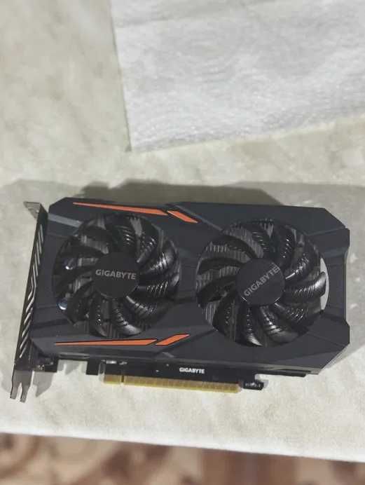 Видеокарта RX560 4GB