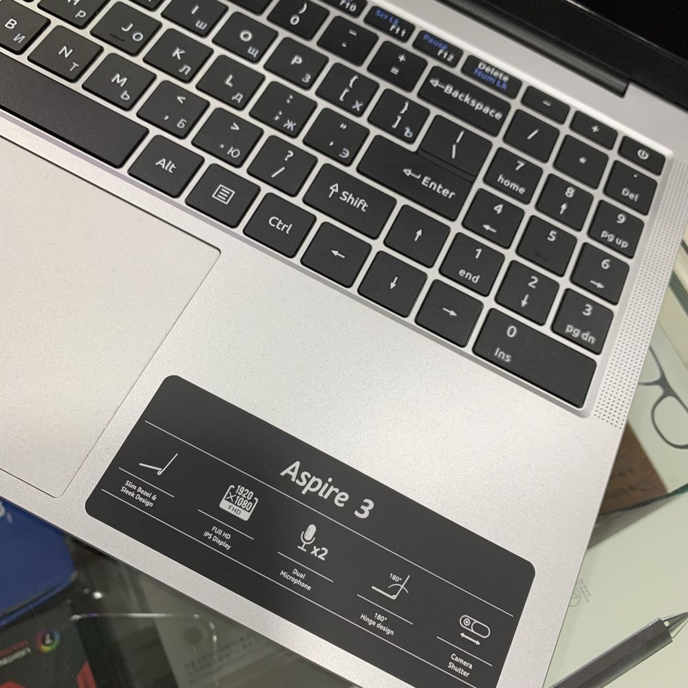 Ноутбук Acer aspire 3 core i3 8/512GB новый Yangi Bepul yetkazish b-n