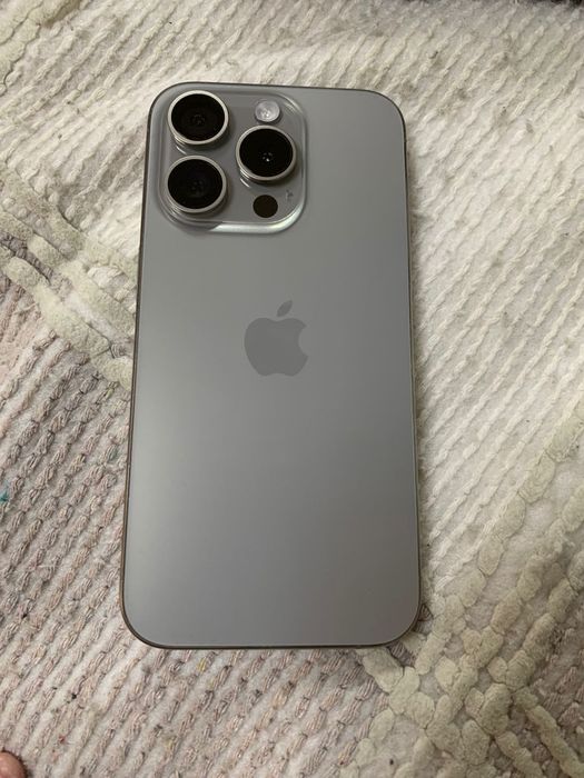 Продам Iphone 15pro