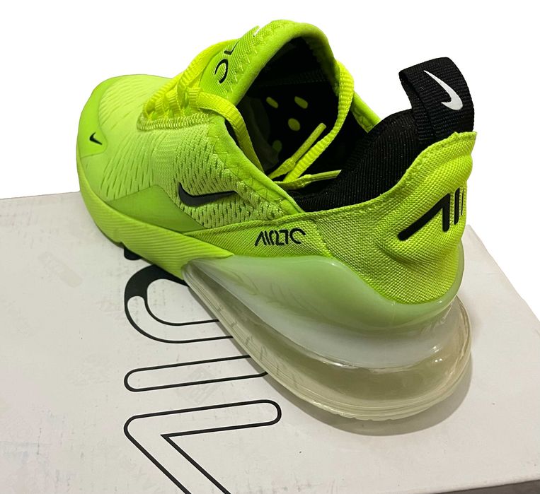 Дамски Маратонки Nike Air Max 270 - 38