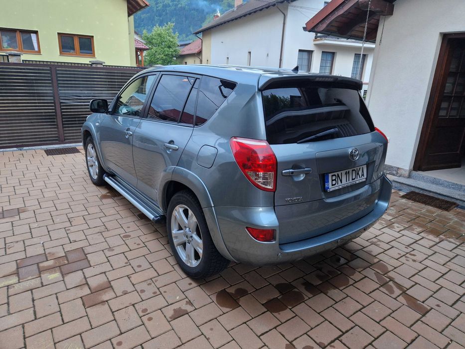 Vând Toyota Rav 4 2007
