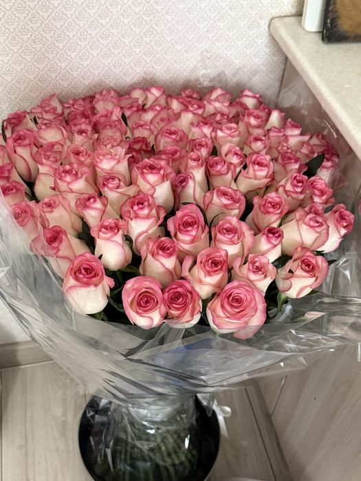 Букет свежих голандских  роз 101 шт