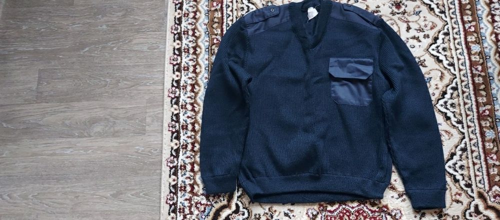 Продам полицейский свитер размер 50