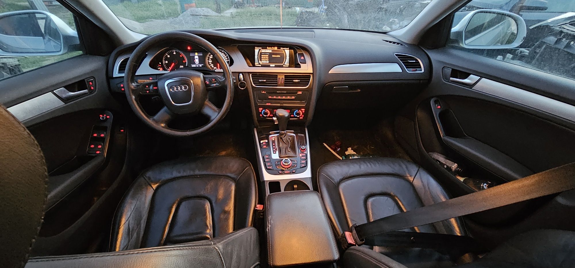 Dezmembrez/Dezmembrari Audi A4 B8 2.0 TDI CAGA Automată/Manuală