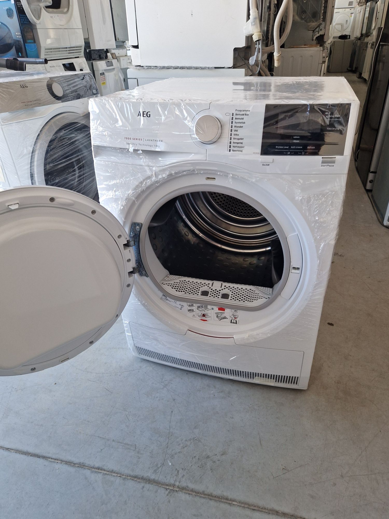 Сушилня AEG SERIES 7000 Термопомпа  8кг